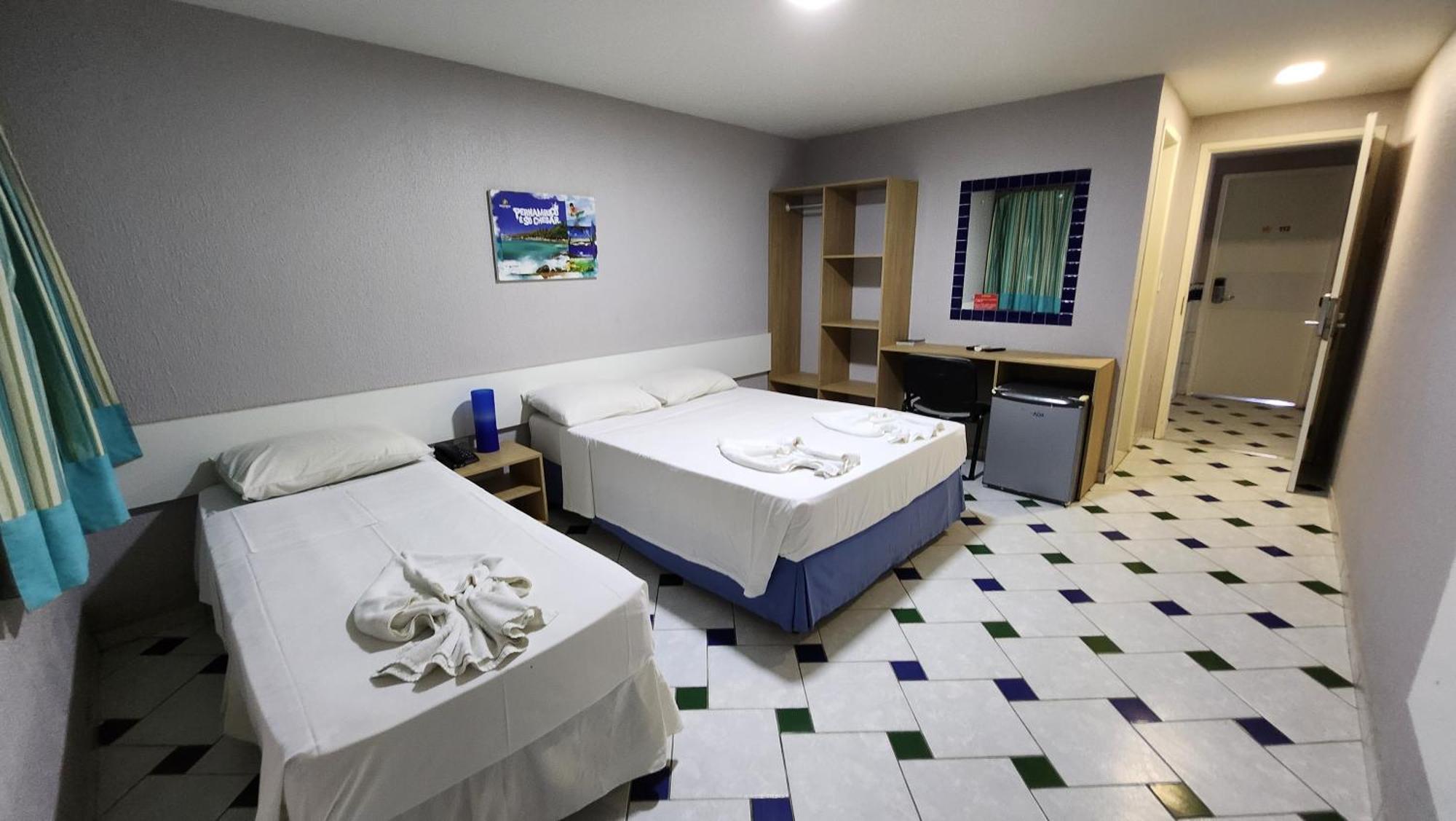 Hotel Enseada Dos Corais Кабу-ді-Санту-Агостінью Екстер'єр фото
