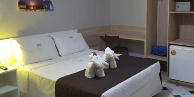 Hotel Enseada Dos Corais Кабу-ді-Санту-Агостінью Екстер'єр фото